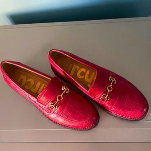 Ladies loafers (deep red)